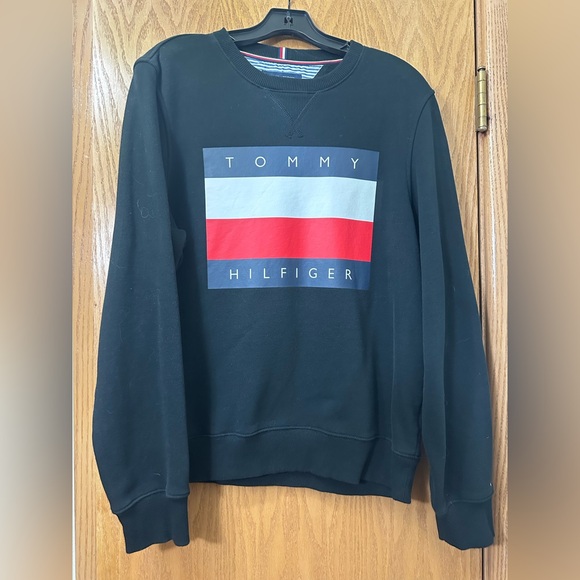 Tommy Hilfiger Black Crewneck Sweater - Picture 1 of 4
